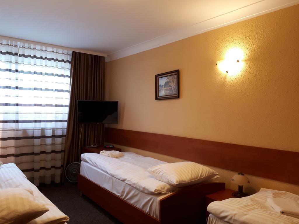 Arkadia Motel *